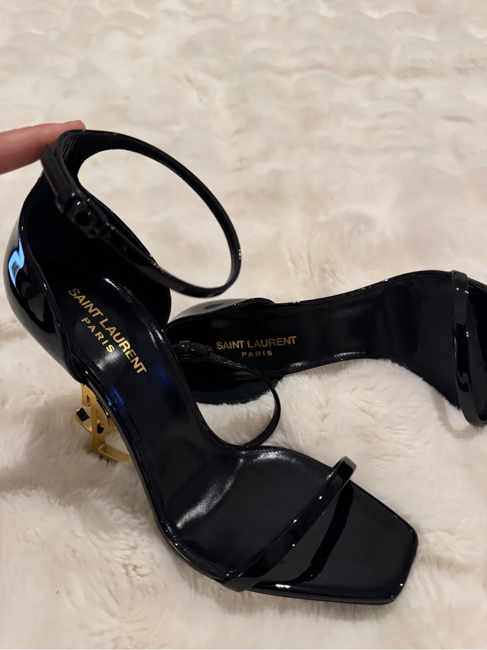 Saint Laurent Black Patent Heels with Gold YSL Logo Heel - Picture 2 of 5